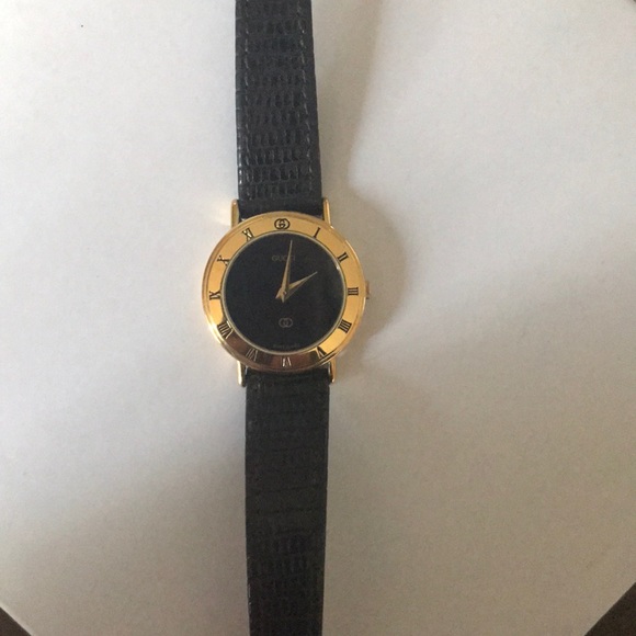 GUCCI Timeless AUTHENTIC VINTAGE  Watch 💝 - Picture 6 of 15